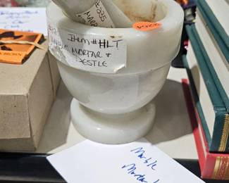 MORTAR & PESTLE