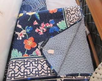 VERA BRADLEY KING SIZE comforter