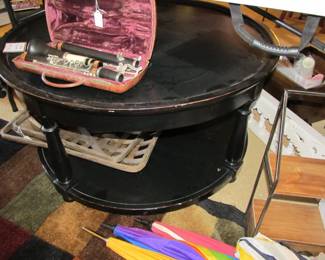 A perfectly sized round coffee table