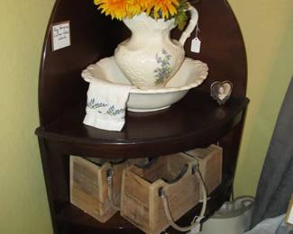 ATQ Georgian corner wash stand, featuring a 2pc pitcher and bowl set