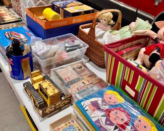 Vintage Tonia bulldozer, playskol puzzles, dolls, old toys
