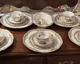 (9) 5-Piece SPODE Stafford Flowers  place settings