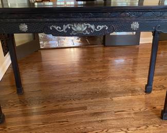 Reverse side w/ Jade medallion inlay detail