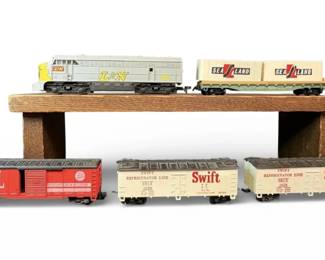 Tyco HO Scale 430 Diesel Locomotive More
