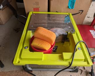 Ryobi tile saw