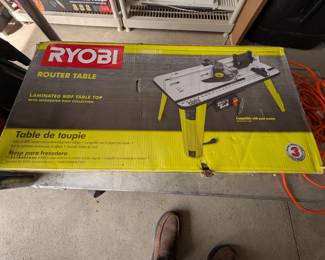 Router table 