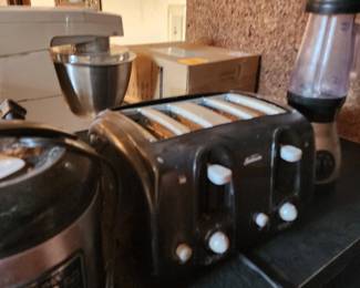 Toaster, Aroma Rice Cooker, Blender