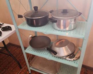 bakeware and pots/pans