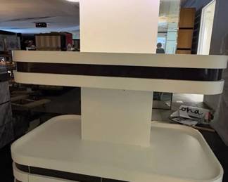 WGG152 White Display Table