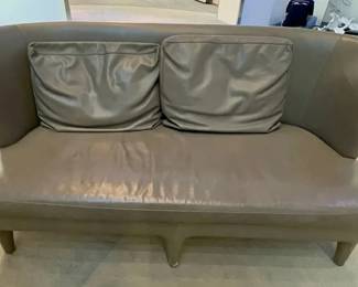WGG639 Luxury Sculptured Grey Sofa