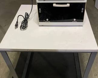 WGG532 UV Sanitizer & Table