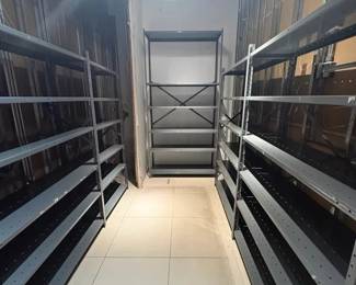 WGG714 Assortment Of Adjustable Metal Shelves