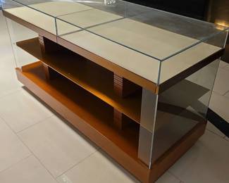 WGG133 Large Integrated Glass Top Display Case