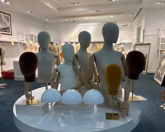 WGG326 Retail Mannequins & Hat Displays