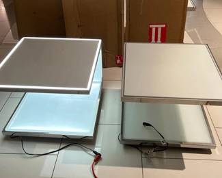 WGG048 (2) Display Stands With Lighting