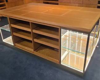 WGG648 Lighted Display Stand