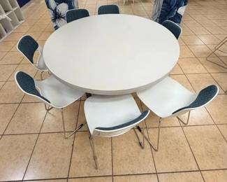 WGG370 Foldable round table & (7) chairs