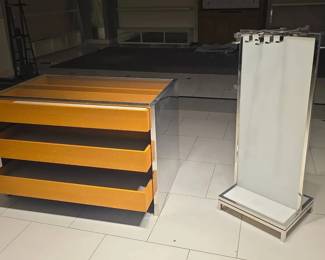 WGG062 Large 6-Drawer Display Case