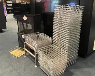 WGG247 Over 40 Wire Baskets And Basket Stand