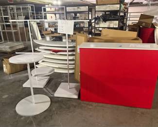 WGG584 Display Tables and Stands