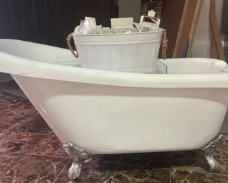 WGG060 Bathtub With Light Equipment And Decorative Metal Tub