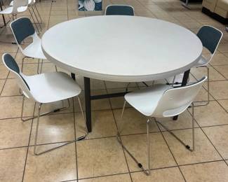 WGG384 Lifetime Circular Table With Five Chairs