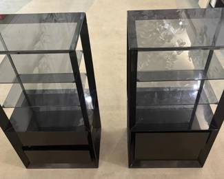 WGG322 (2) Black Display Stands