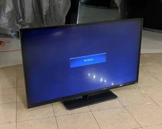 WGG696 VIZIO 50-Inch TV