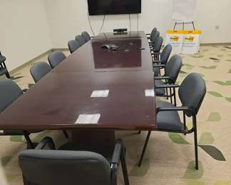WGG005 Large Conference Table With Peripherals