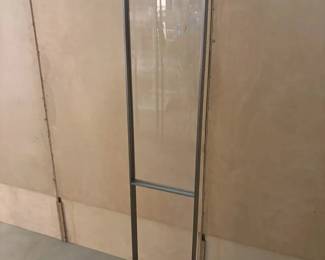 WGG225 Metal Sign Holder