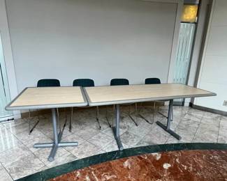 WGG041 (2) Tables With (4) Chairs