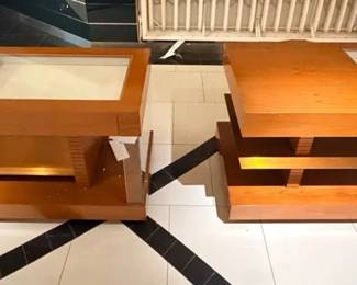 WGG097 Pair of Luxury Display Cases