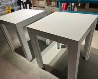 WGG217 Two Wood Tables
