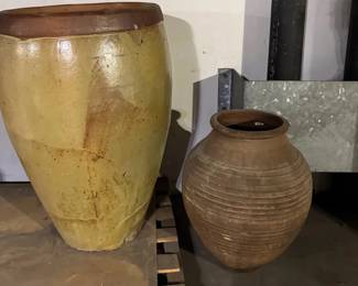 WGG528 Two Storage Pots