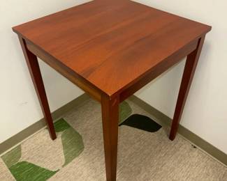 WGG007 Solid Wood Table