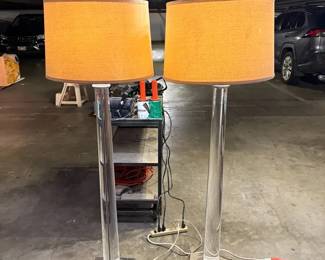 WGG527 (2) Vintage Floor Lamps