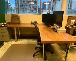 WGG749 Mid-Century Style Executive Desk