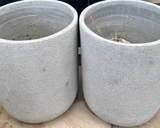 WGG207 Two Rocky Pots