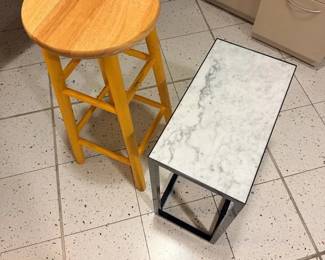 WGG733 Modern Coffee Table with Wooden Stool Bundle