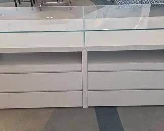 WGG266 Lighted Display Stand