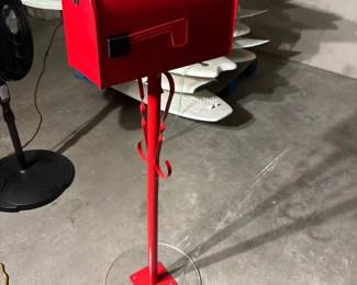 WGG572 Red Mailbox
