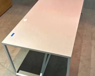WGG285 Strut Dining/Conference Table