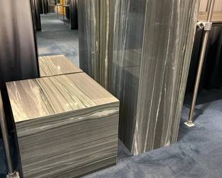 WGG272 Stone Display Cube And Pedestal
