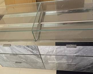 WGG153 Stratum Pattern Display Case