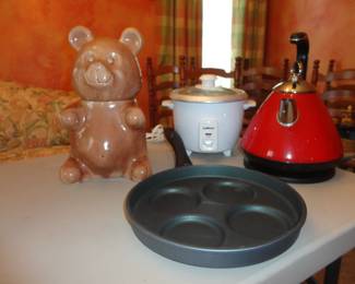 Vtg Aramis Teddy Bear Cookie Jar (1970's)