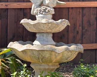 LOVEBIRDS concrete fountain