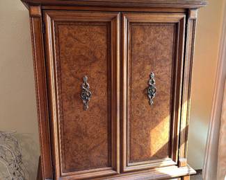 DIXIE small armoire