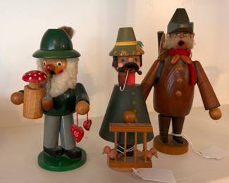 vintage German ERZGEBIRGE wood figurines