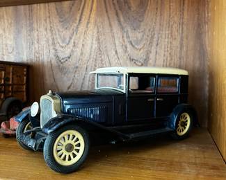 SSS Shioji & Co Tin Friction S-1227 Antique Limousine 