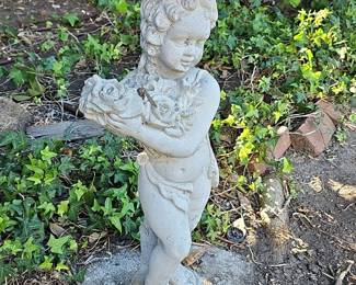Cherub Holding Roses Bird Bath Statue